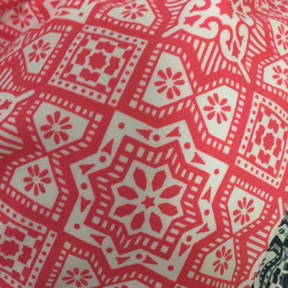 Swuimsuit for all sz 18 black .pink & white nwt - Picture 10 of 11